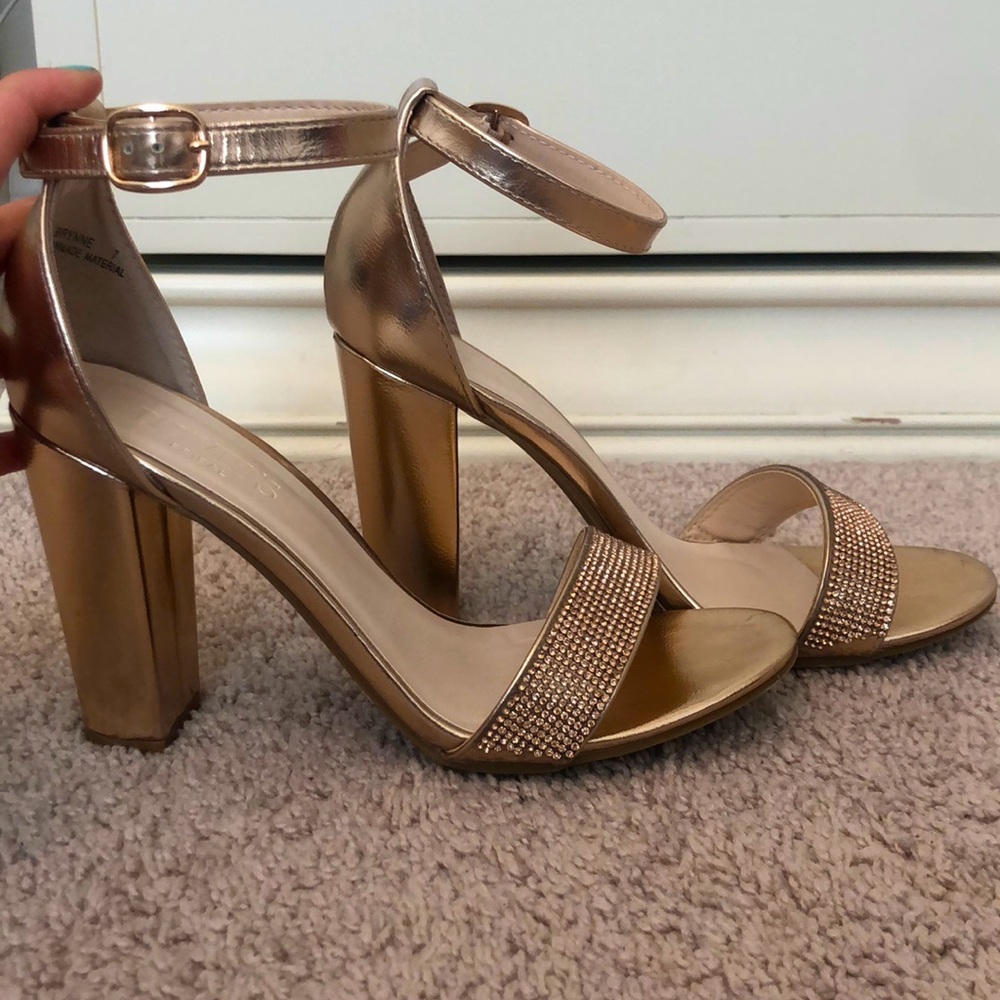 gold open toe block heels w/ ankle strap - Picture 6 of 7